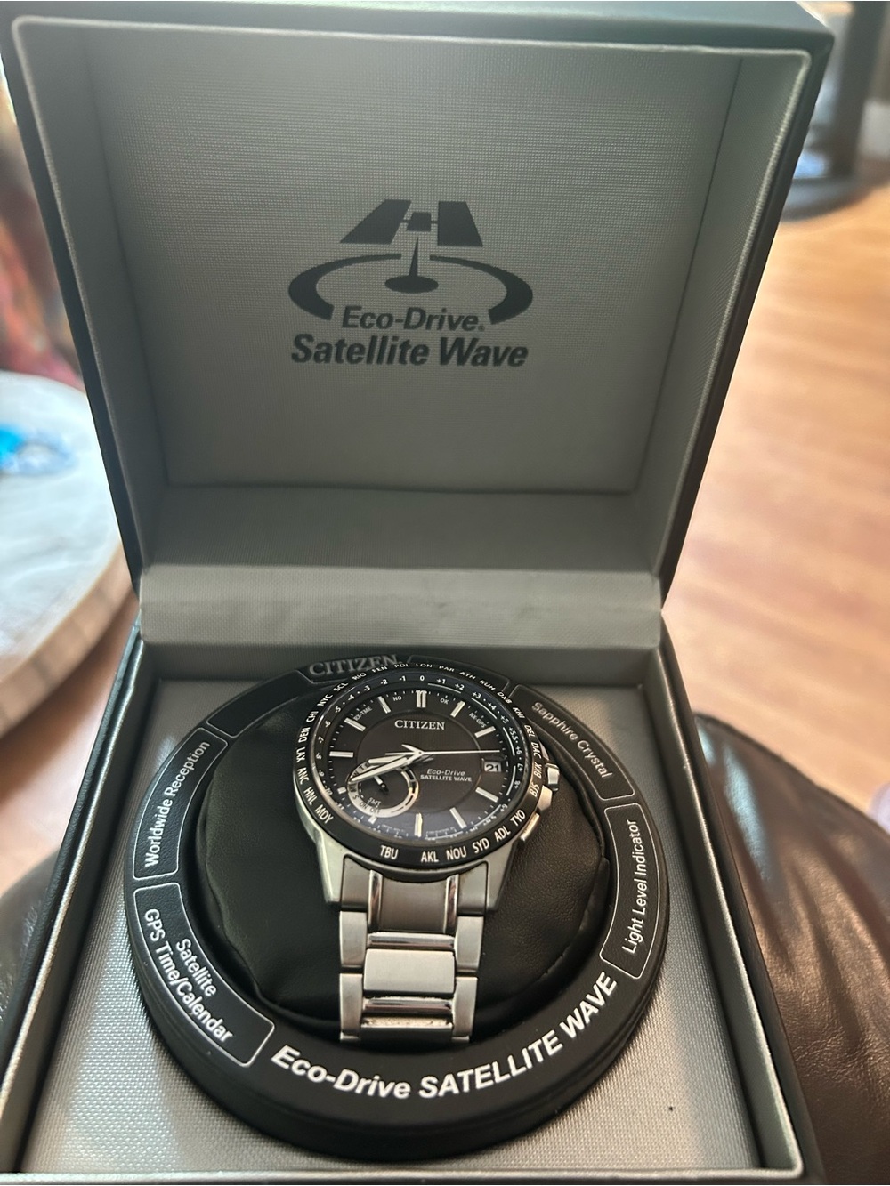 Citizen Eco-Drive CC3005-85E Satellite Wave St.Steel Blk Slv Solar Mens Watch